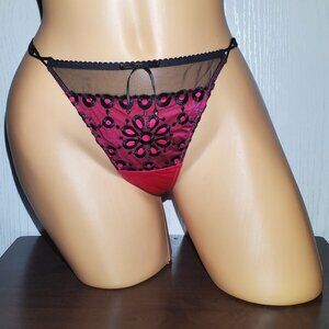 Victoria's Secret Thong Panties. New with Tags Size Medium.